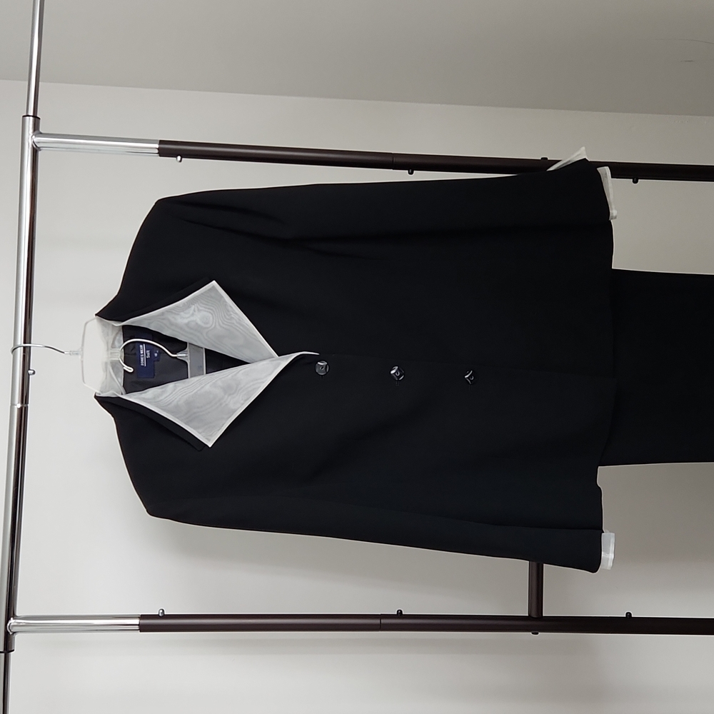 Jones Wear Suit